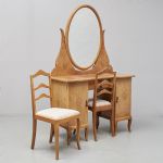 1356 8282 DRESSING TABLE